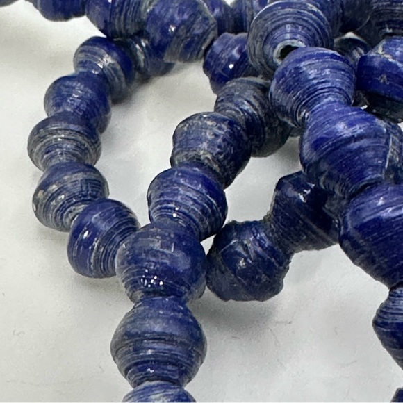 AKOLA NECKLACE HANDMADE RICE PAPER BEADS COBALT BLUE BRASS TONE MALTESE CROSS - Picture 13 of 16